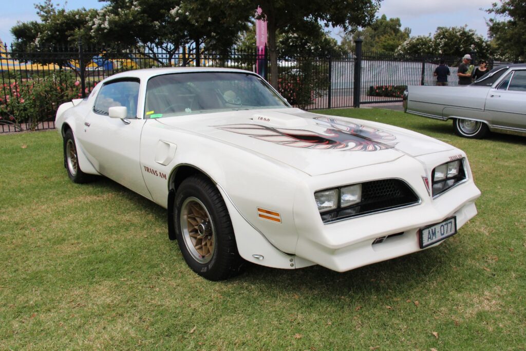 Pontiac Trans-Am FireBird r via flickr 