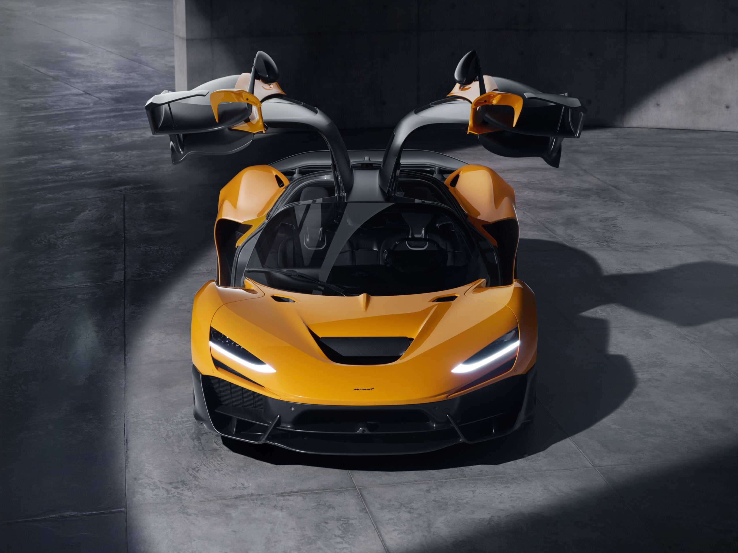 Exploring the McLaren W1: 1,258bhp of Engineering Brilliance