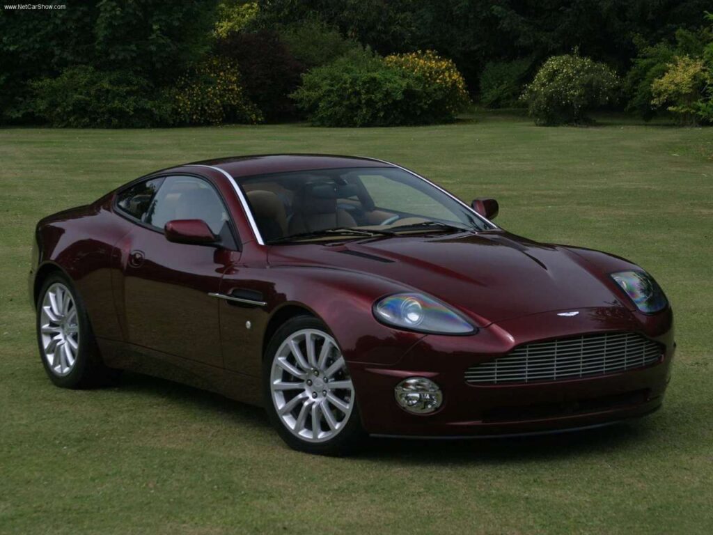 2001 Aston_Martin-V12_Vanquish